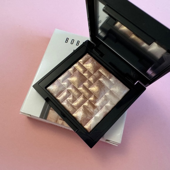 Bobbi Brown Makeup Bobbi Brown Highlighting Powder Pink Glow Poshmark